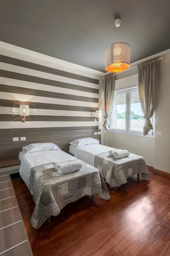 Hotel San Giorgio Le Colline San Colombano al Lambro エクステリア 写真